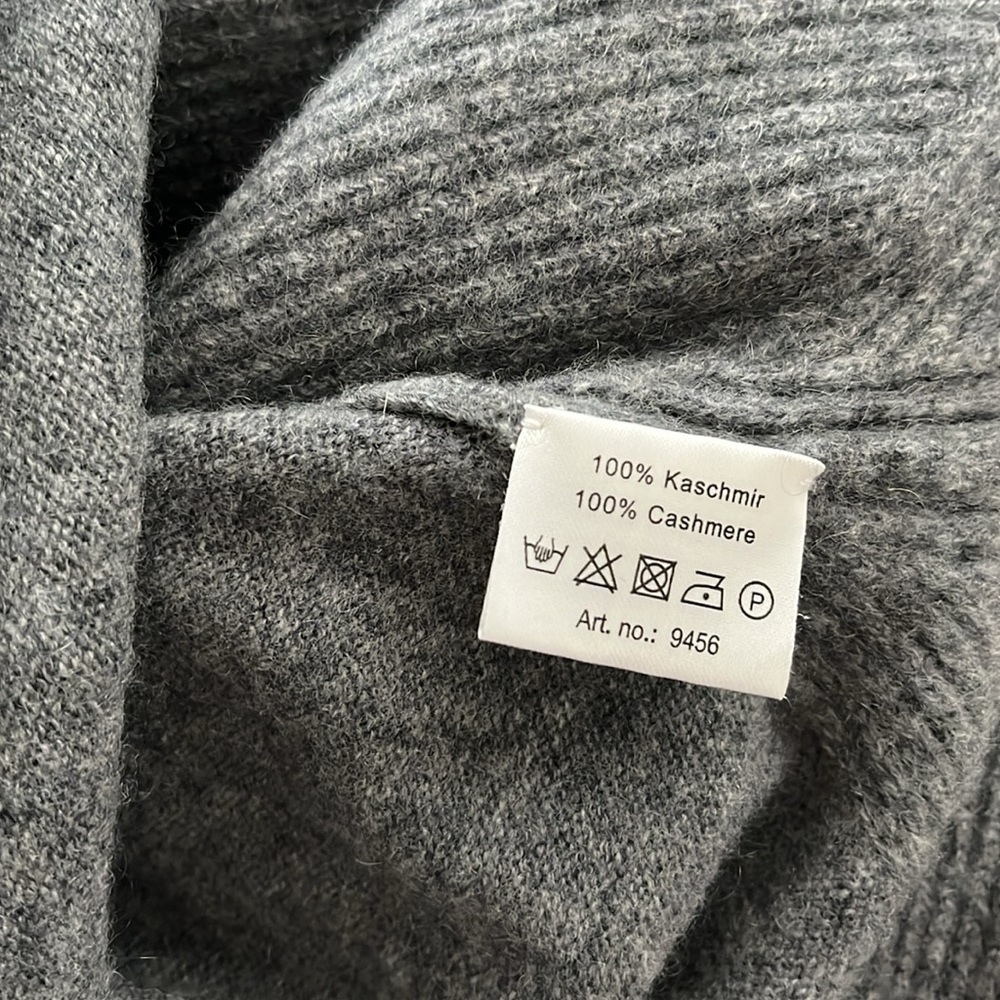 S.Marlon 100% Cashmere Sweater Size Small - Picture 11 of 11